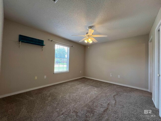 Building Photo - 24383 Gemstone Dr