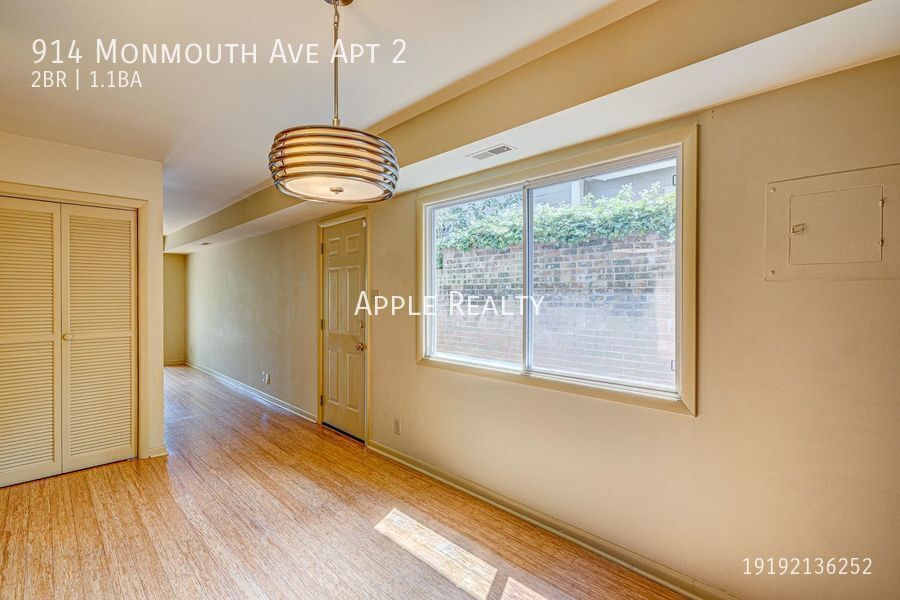 Building Photo - 914 Monmouth Ave