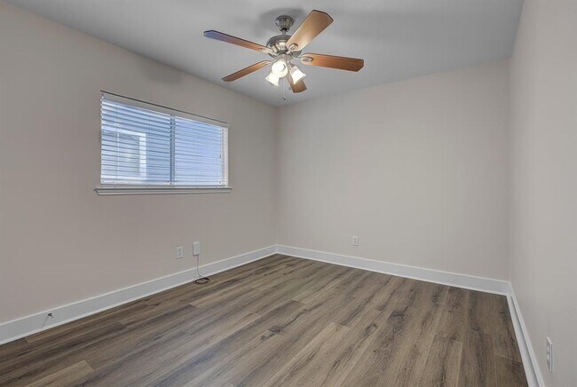 Building Photo - 18730 Atasca Oaks Dr