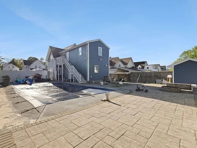 Building Photo - 264 Belmont Ave