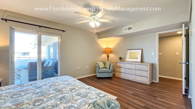 Building Photo - SIESTA KEY! DIRECT WATER VIEWS! PET FRIEND...