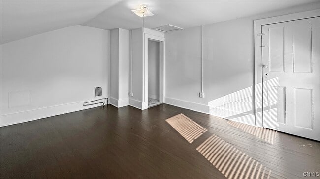 Building Photo - 809 Hamilton St