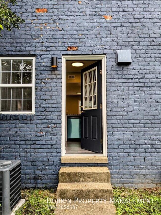 Building Photo - 1703 Colorado Ave