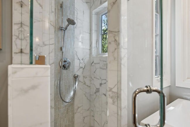 Building Photo - Beautifully Appointed Atherton Estate with...