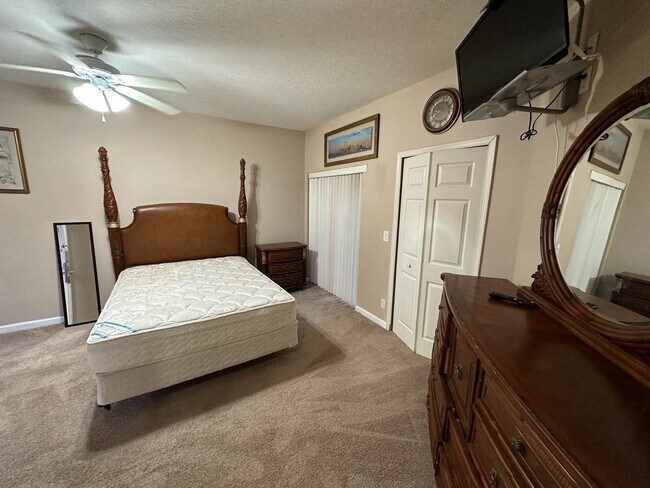 Building Photo - 8930 Sandshot Ct
