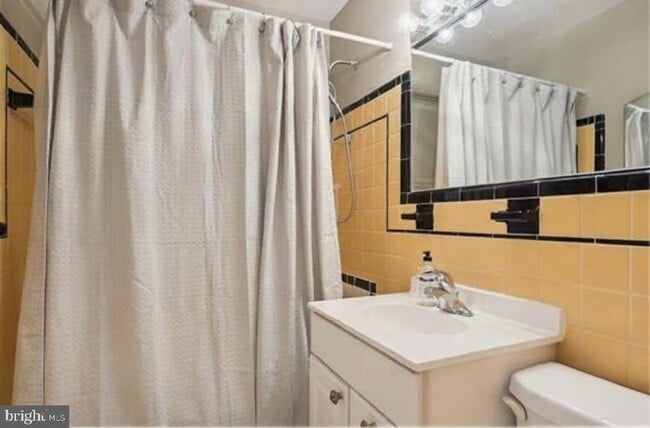 Building Photo - 5885 9th Rd N