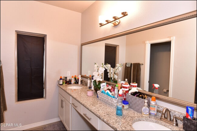 Building Photo - 14512 Charles Foster Ave