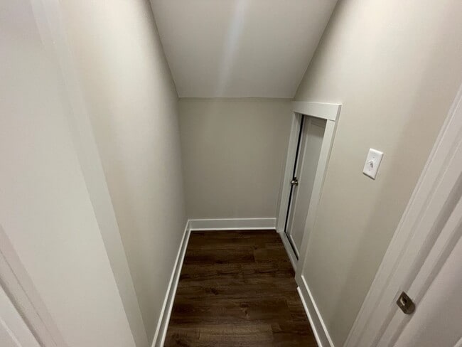 Building Photo - 2BA / 2BA FOR RENT