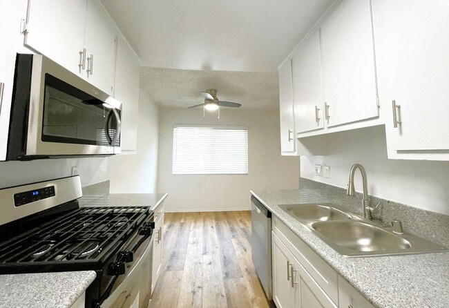 Interior Photo - 5650 Fair Ave