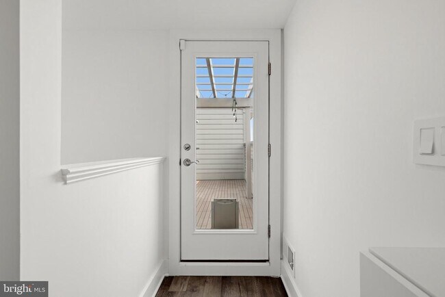 Building Photo - 44824 Tiverton Sq