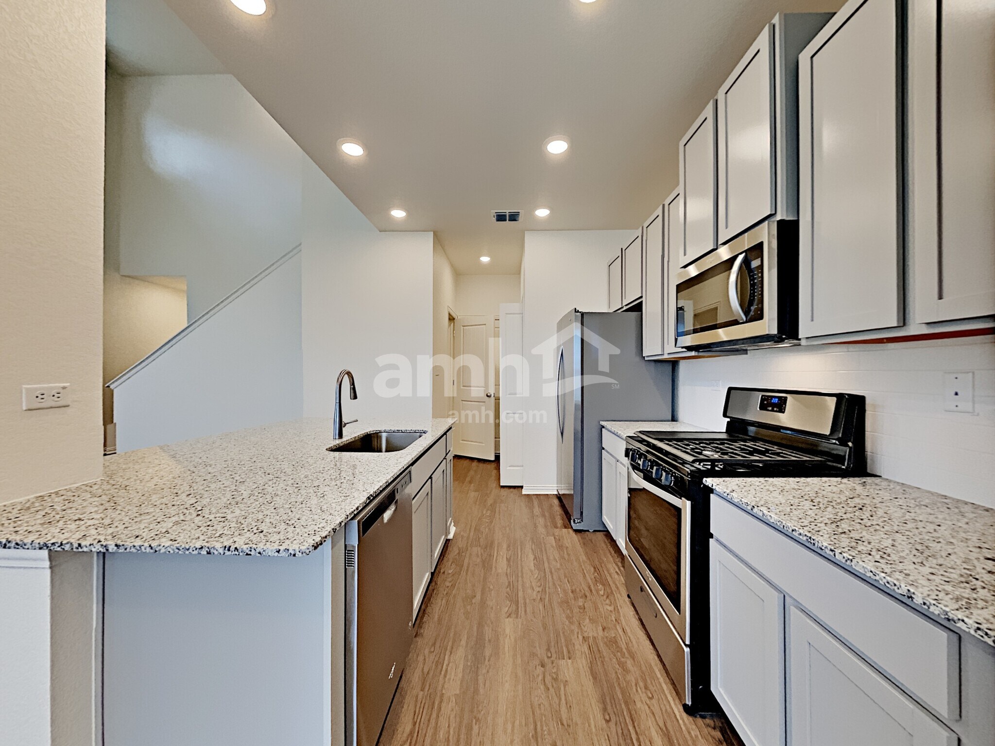 Building Photo - 2729 Meadowood Heights