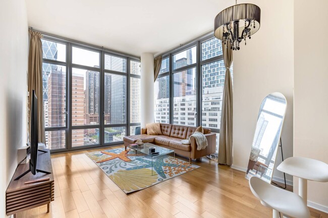 Primary Photo - 310 W 52nd St