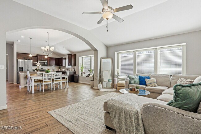 Building Photo - 261 Penbridge Pl