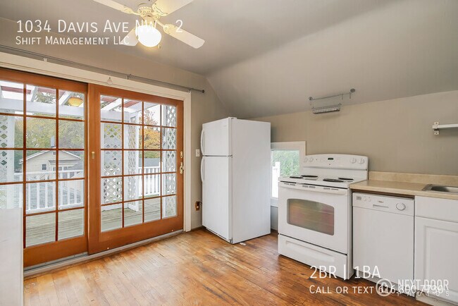 Building Photo - 1034 Davis Ave NW