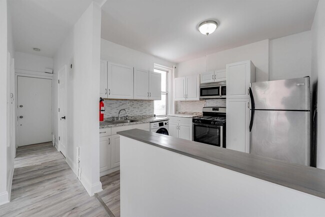 Primary Photo - 103 Westover Pl