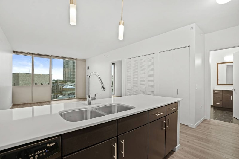 Building Photo - 3768 N Halsted St