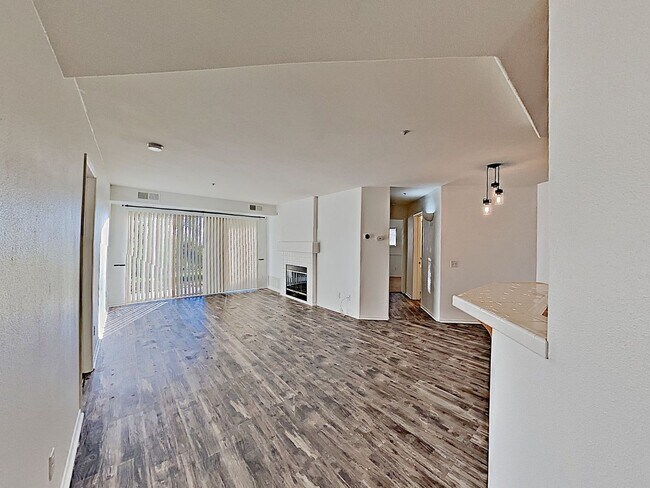 Building Photo - Beautiful 2BR/2BA Condo in Scripps Highlands with Private Patio & Garage