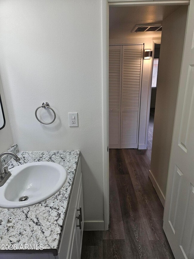 Building Photo - 6043 N 23rd Ave