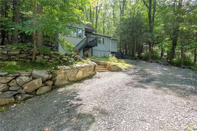 Building Photo - 119 Green Pond Rd