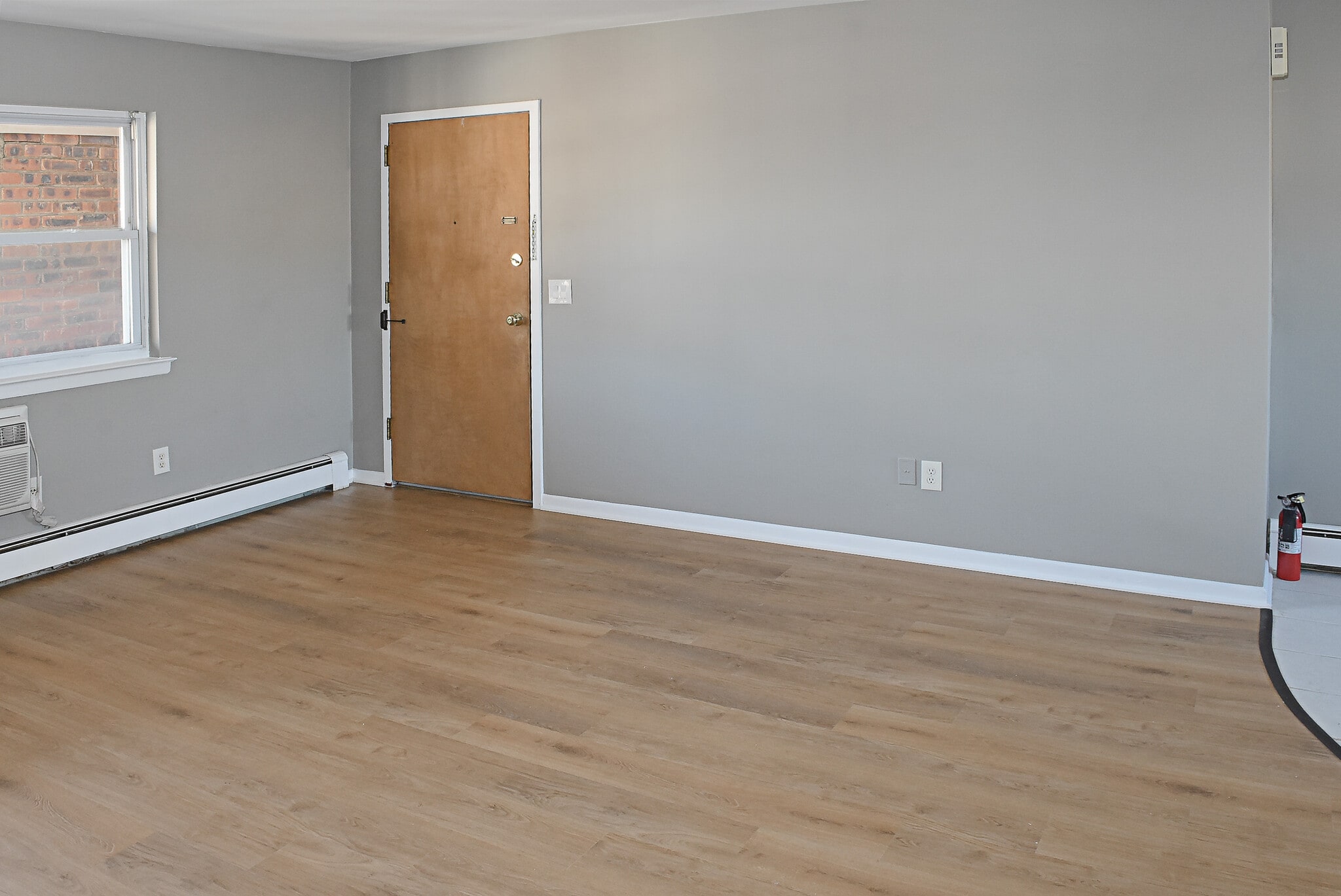 Living Room - 191 N Beverwyck Rd