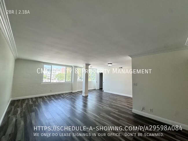 Building Photo - 540 Kelton Ave