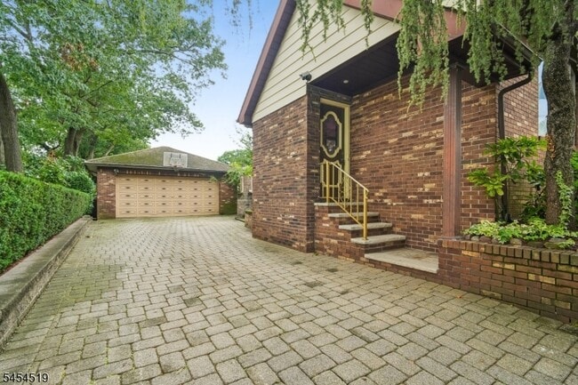 Building Photo - 491 Harrison St