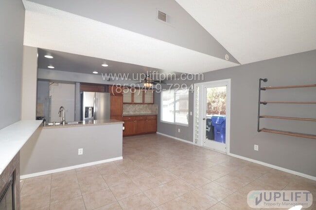 Building Photo - Spacious 3-Bedroom Pool Home in Oceanside ...
