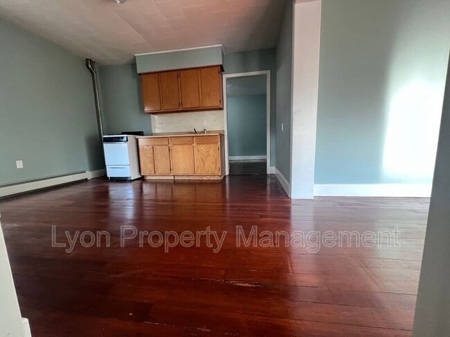 Building Photo - 200 Benefit St