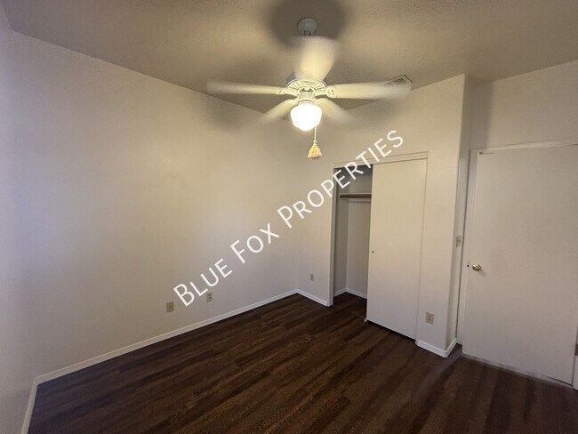 Building Photo - 9511 E Briana Ln