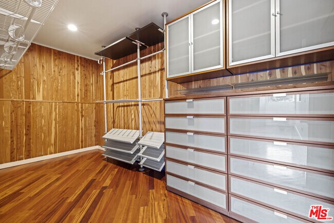 Building Photo - 2222 Bancroft Ave