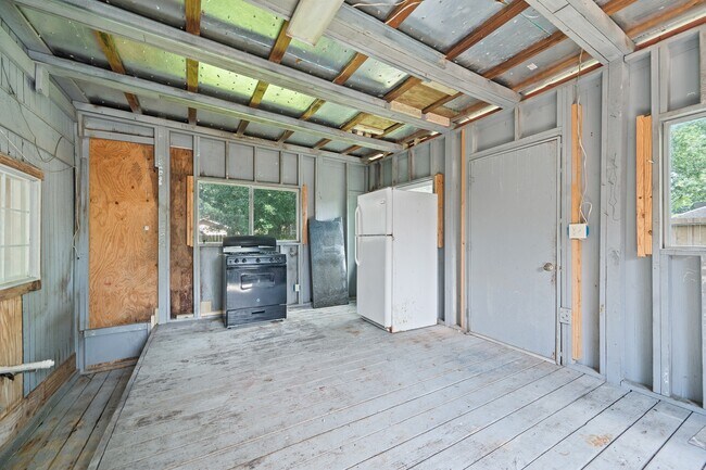 Building Photo - 1823 Mandrill Ln