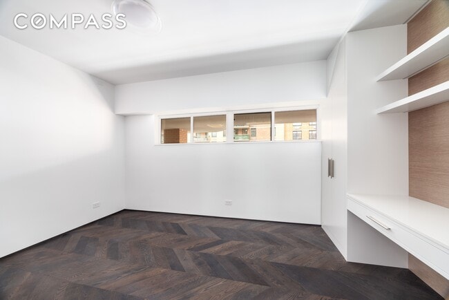 Building Photo - 340 Albany St