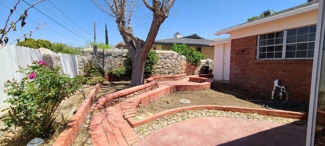 Building Photo - 253 Northwind Dr