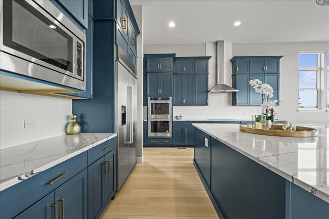 Building Photo - $7,495.00, Stunning 6 bed, 5 bath Ranch-St...