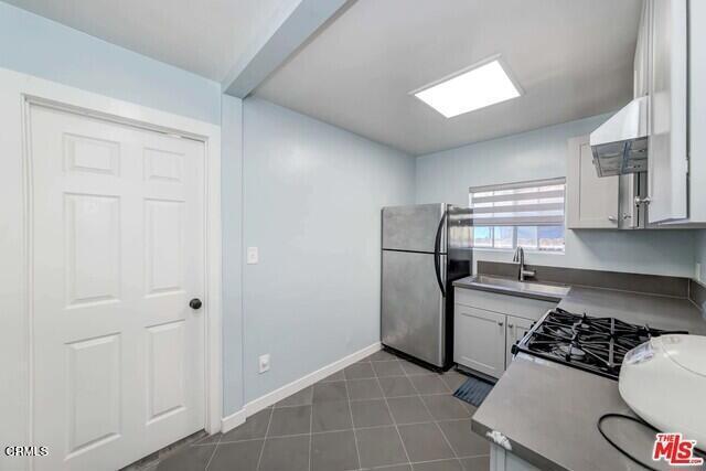 Building Photo - 1726 W 37th Pl
