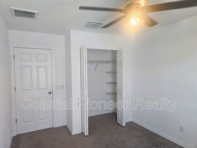 Building Photo - 16073 Sonoma Grv Cir