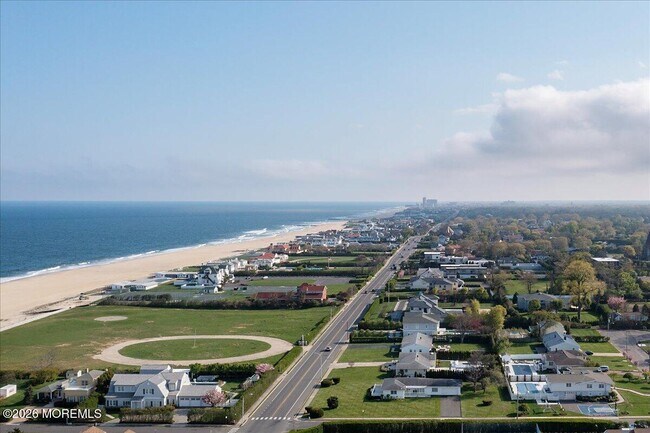 Building Photo - 8 Pullman Ave