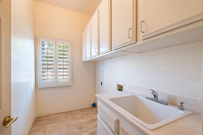 Building Photo - 44965 Malia Cir