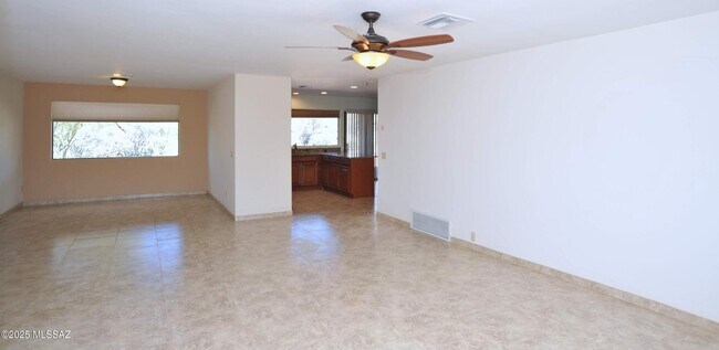 Building Photo - 6515 N Burro Creek Pl