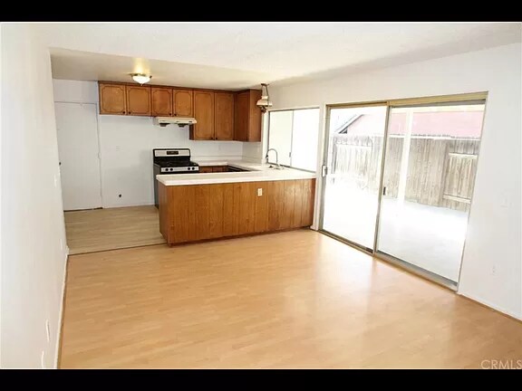 Primary Photo - 3355 Santa Cruz Dr