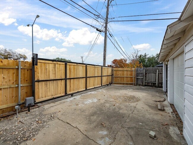 Building Photo - 10270 Kilkenny Pl