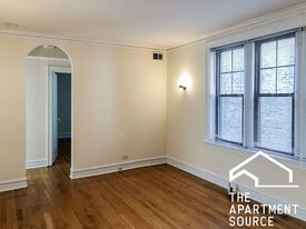 Building Photo - 3622 N Marshfield Ave