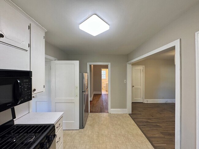 Building Photo - Statesville - 3BR/2BA + Carport