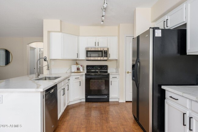 Building Photo - 25825 N 65th Ave