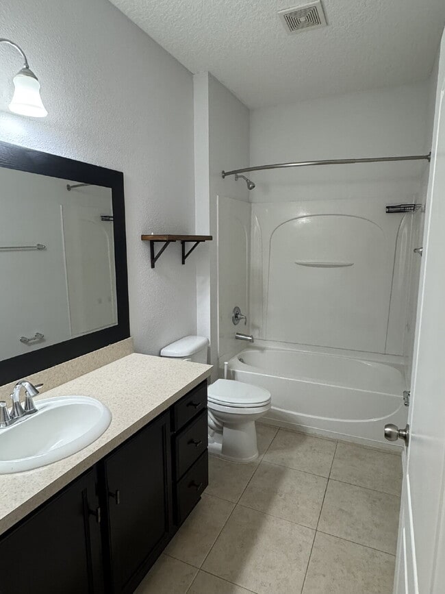 Building Photo - For Rent