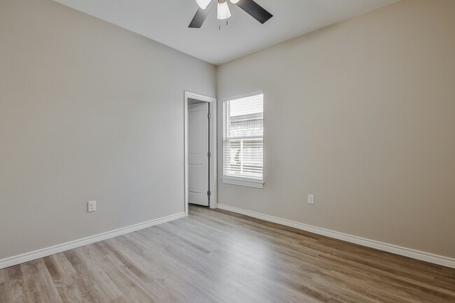 Building Photo - 1313 Corpus Ave