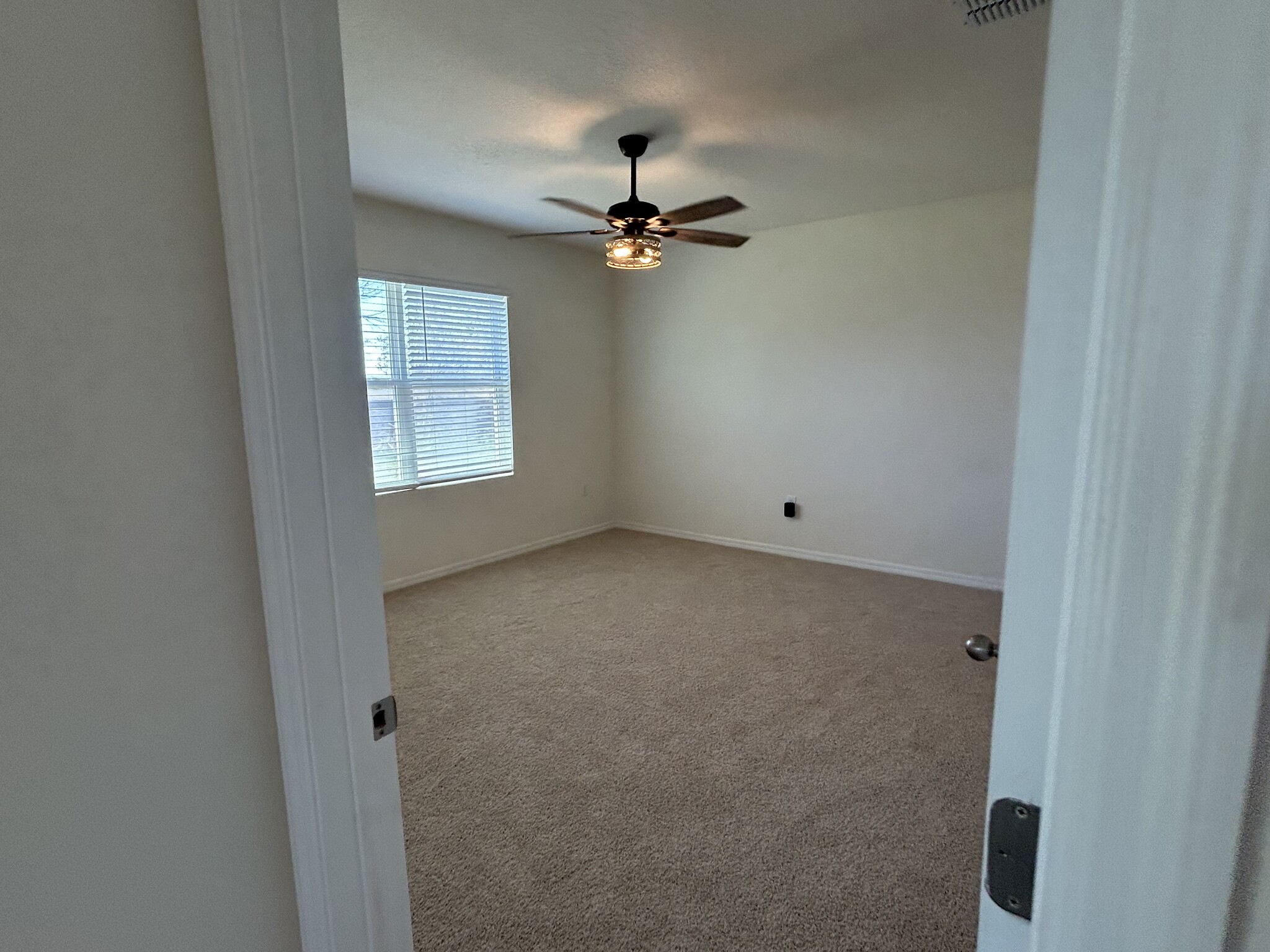 Building Photo - 1356 Cork Dr