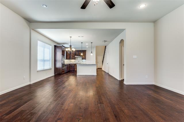 Building Photo - 5824 Silverton Ave