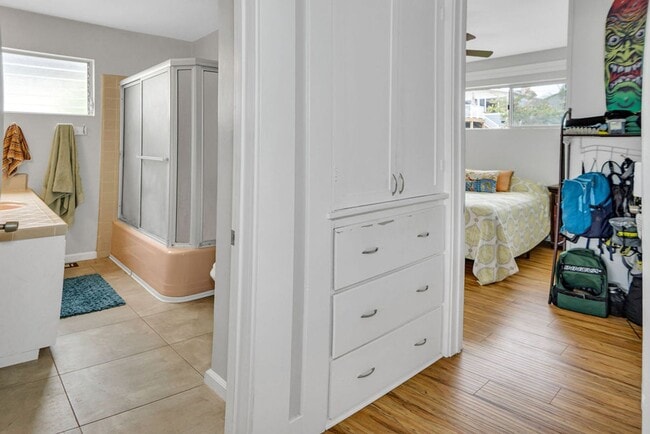 Building Photo - Adorable cottage in Ocean Beach!