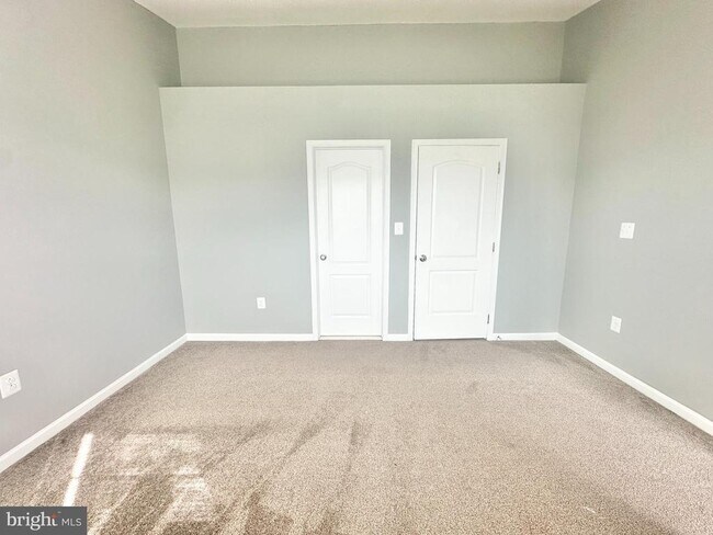 Building Photo - 43158 Whelplehill Terrace